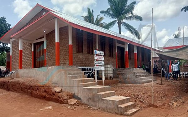 Bâtiment pendant la nuit